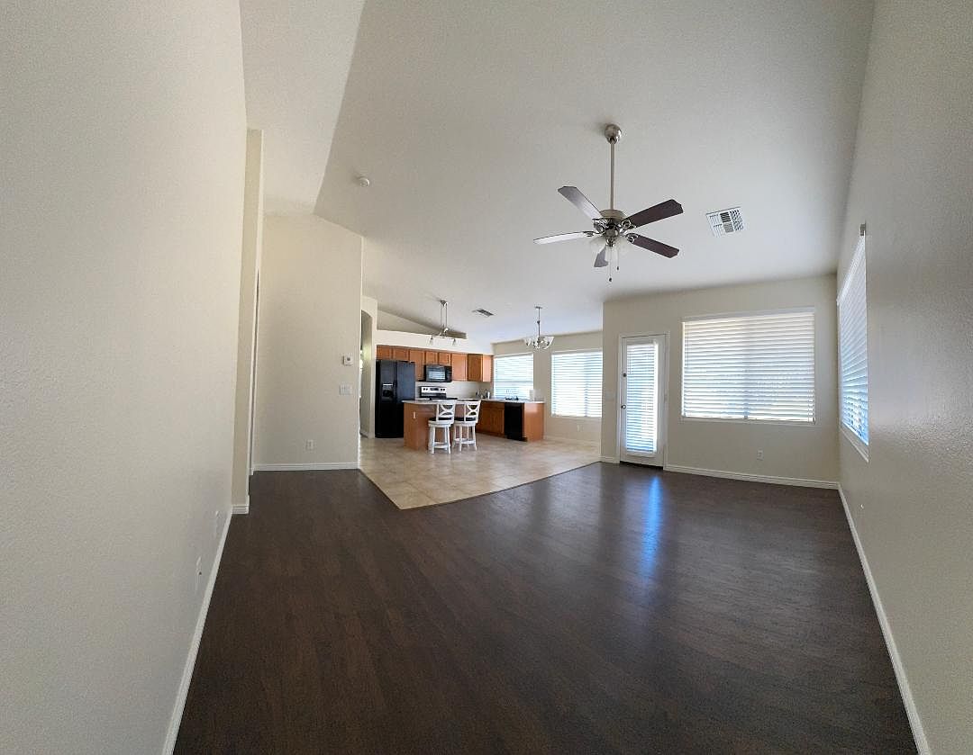 15949 W Linden St photo 5