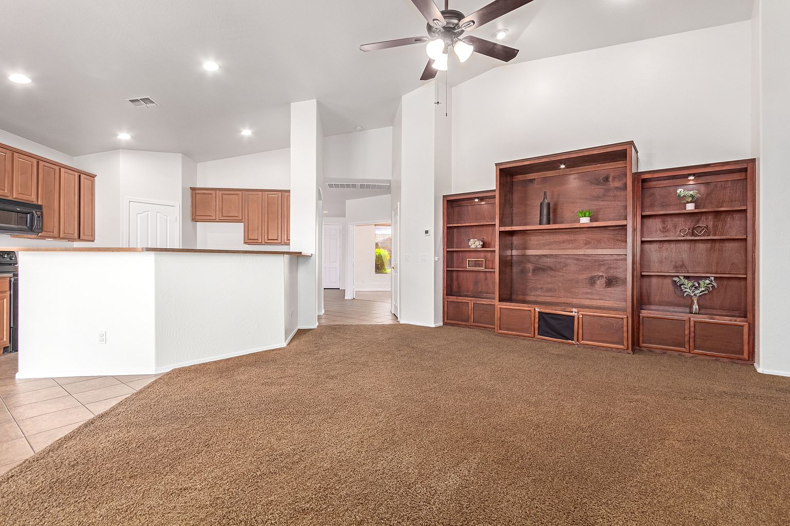 4384 E Cherry Hills Dr Chandler, AZ 85249 photo 3