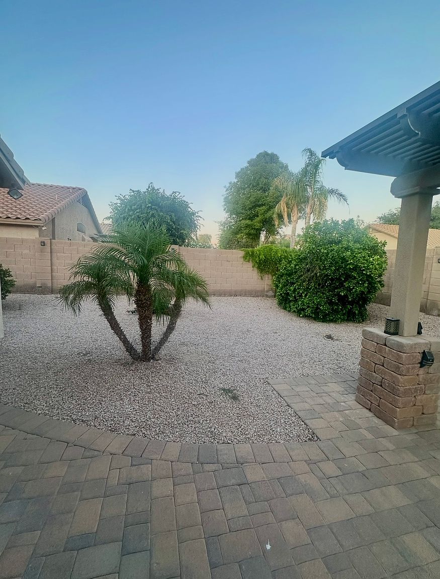 4631 E Torrey Pines Ln photo 4
