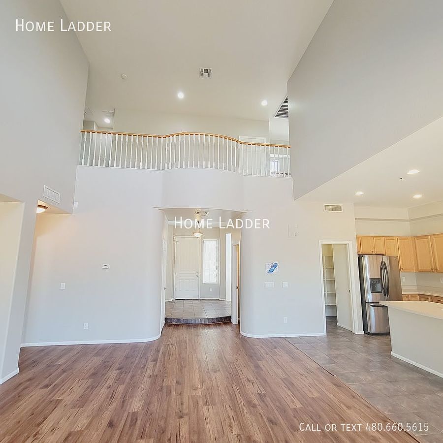 6282 S Moccasin Trail Gilbert, AZ 85298 photo 3