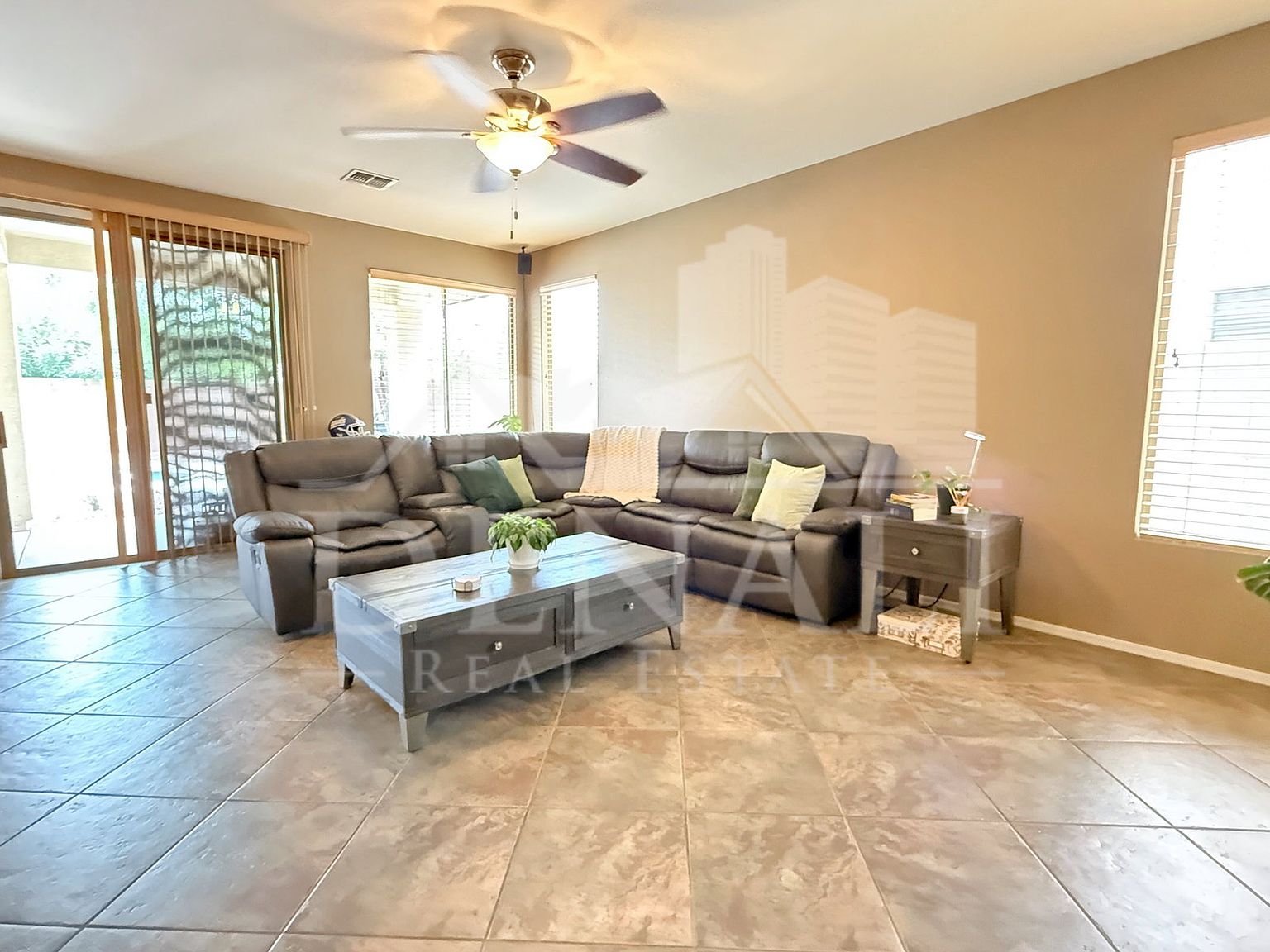 3622 E Morning Star Ln photo 5
