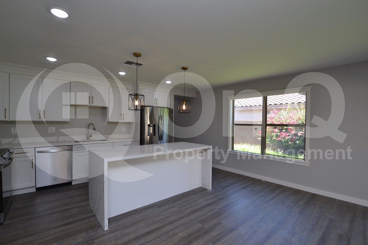 655 E Winchester Way Chandler, AZ 85286 photo 4