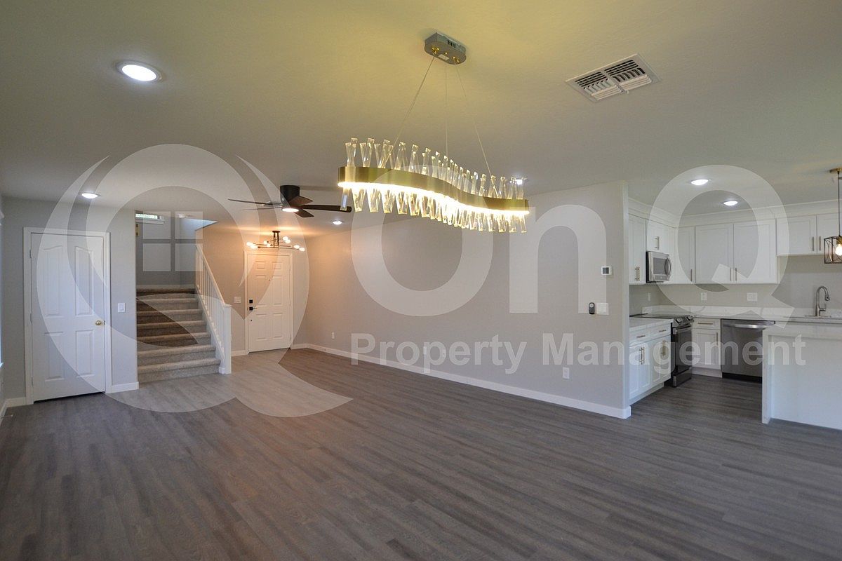 655 E Winchester Way Chandler, AZ 85286 photo 5