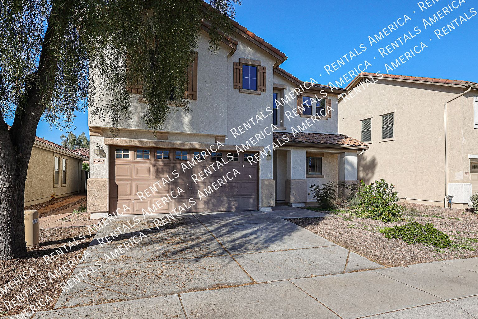 3668 E Orchid Ln photo 3