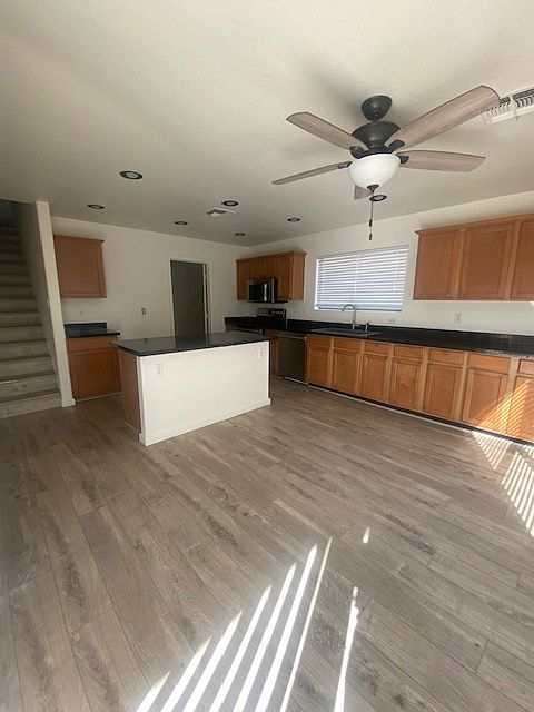 11445 E Florian Ave photo 4