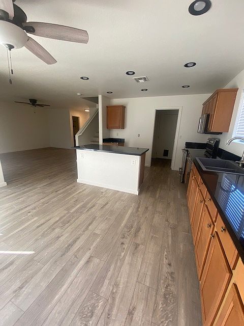 11445 E Florian Ave photo 5