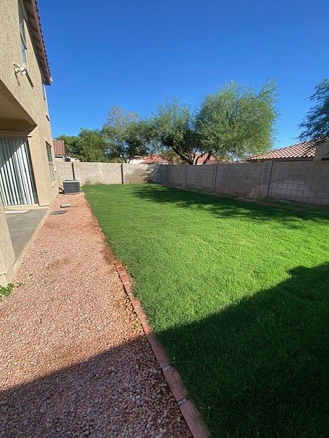 11445 E Florian Ave photo 2