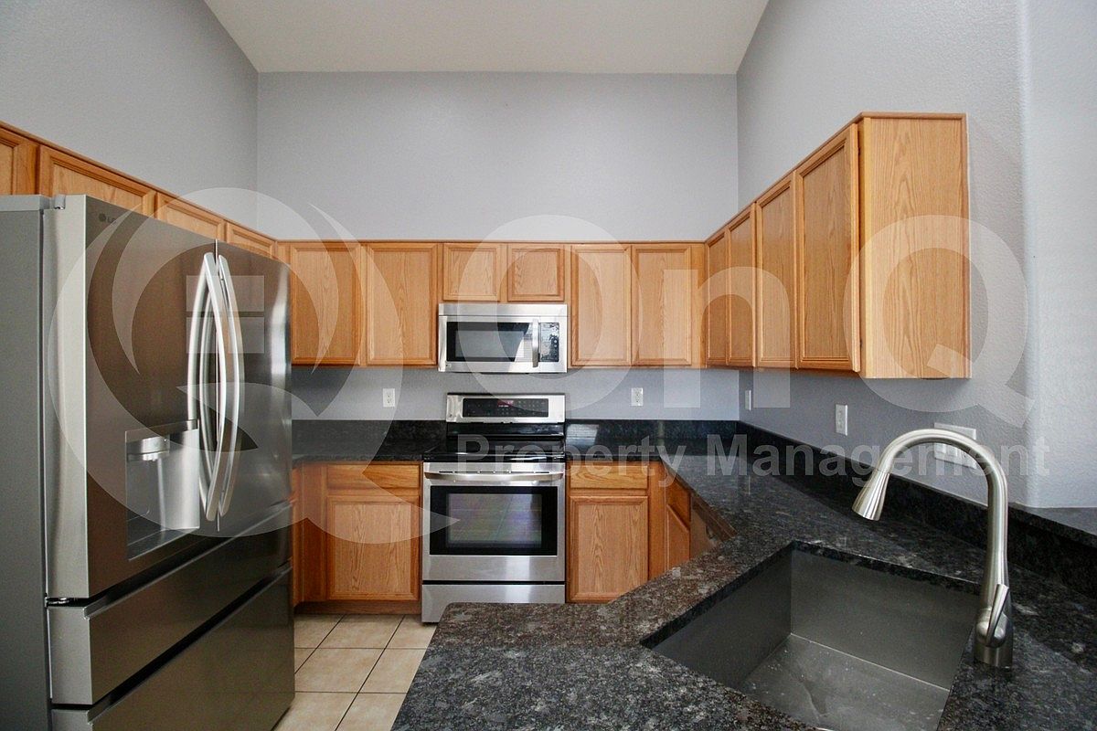20986 North 84th Drive, Peoria, AZ 85382 photo 4