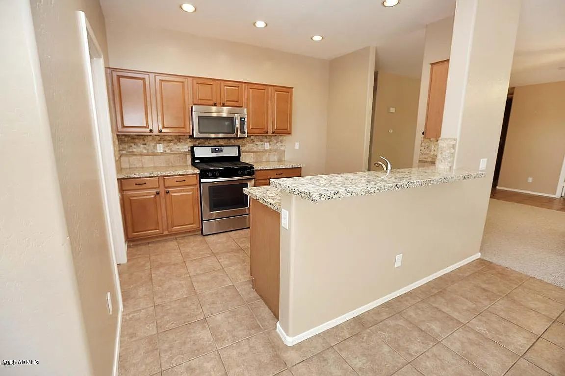 41114 N Hudson Trl photo 5