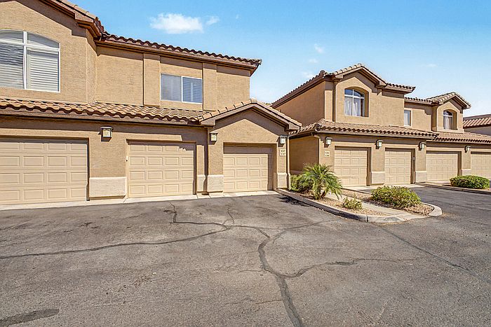 6535 E Superstition Springs Blvd photo 4