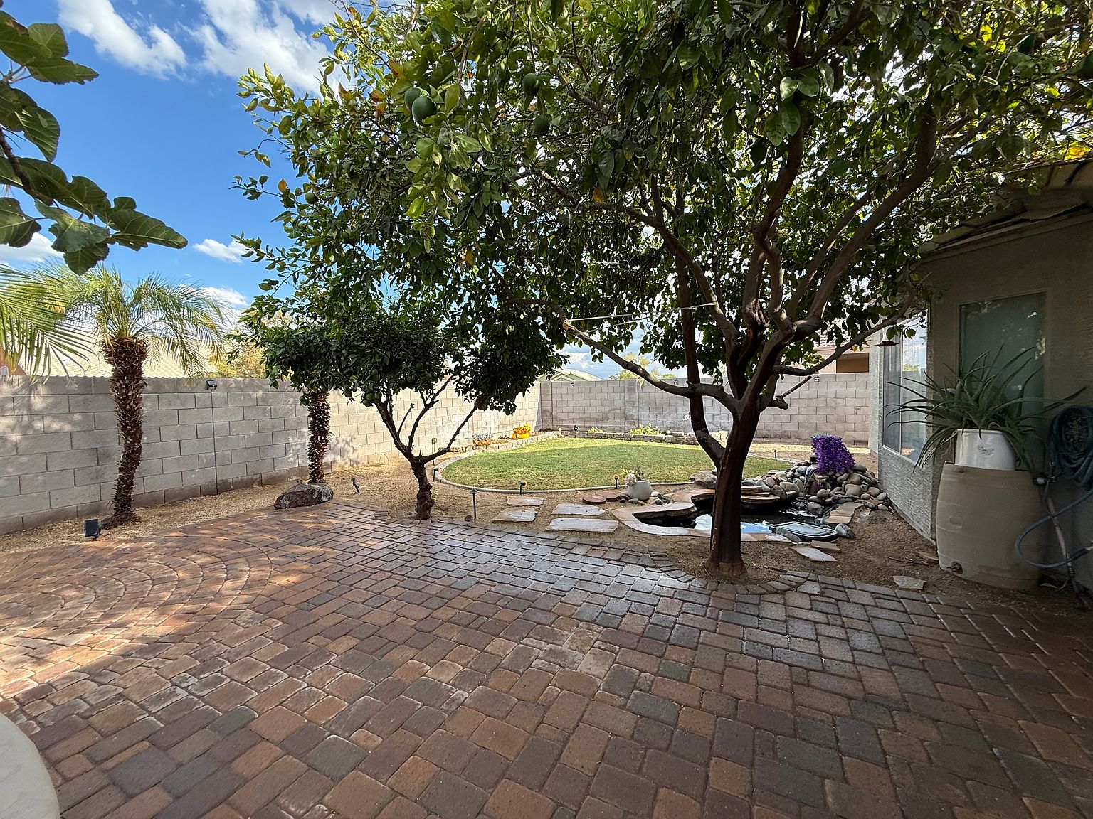 8075 N 109th Dr photo 4