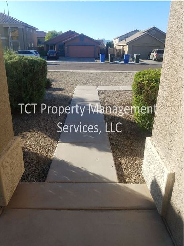 7922 W Chickasaw St Phoenix, AZ 85043 photo 3