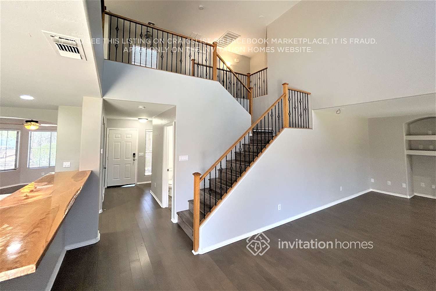 2419 W Maldonado Rd Phoenix, AZ 85041 photo 4