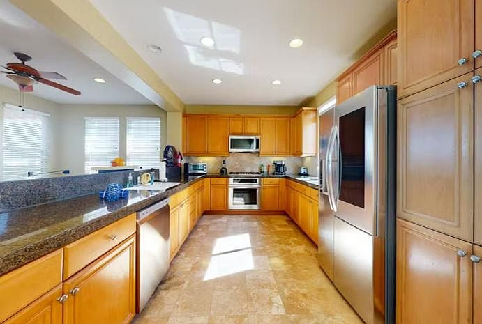 283 Neptune Way photo 4