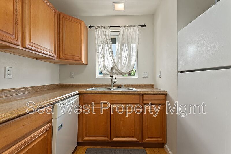 820 Encinitas Blvd photo 5
