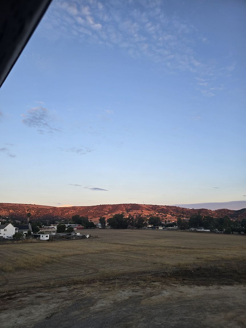 1550 Keyes Rd photo 2