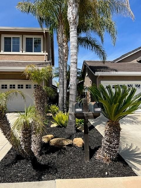 2391 Fernwood Ln photo 2