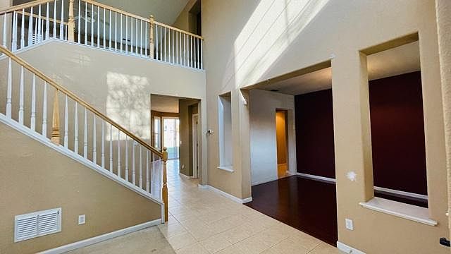 751 Buckeye Ct photo 3