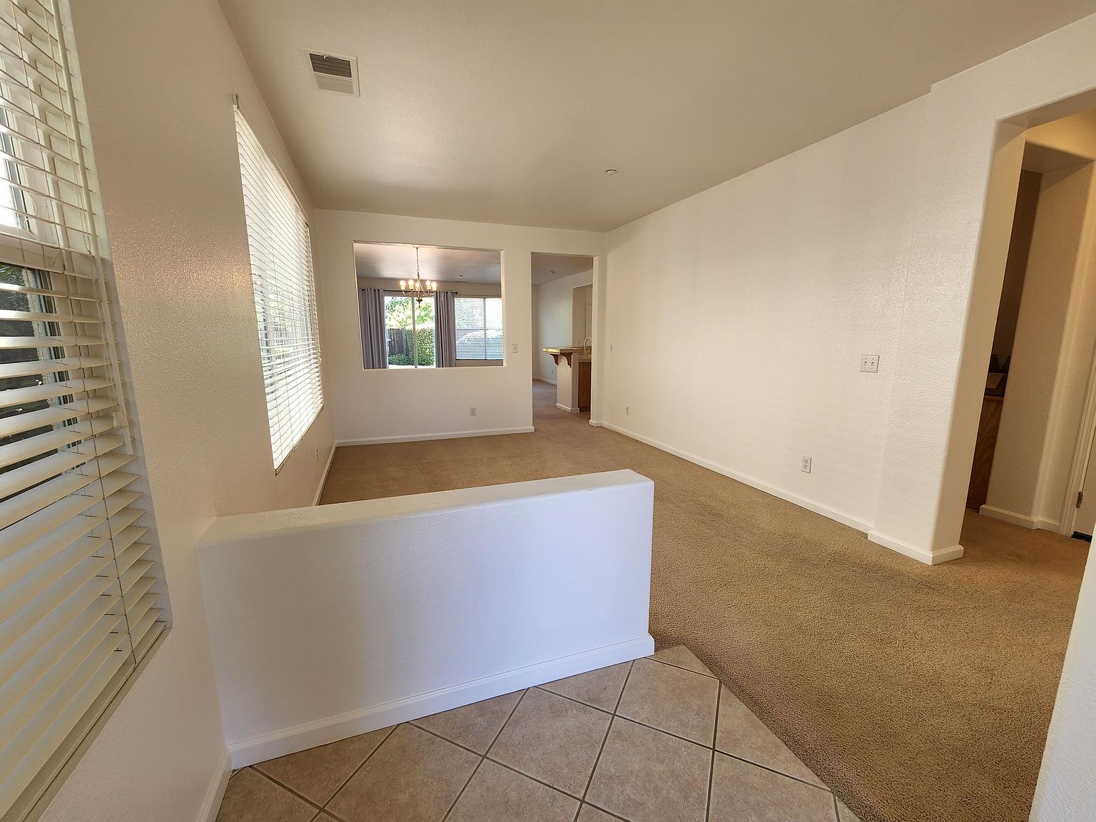 2357 Saint Augustine Dr photo 2