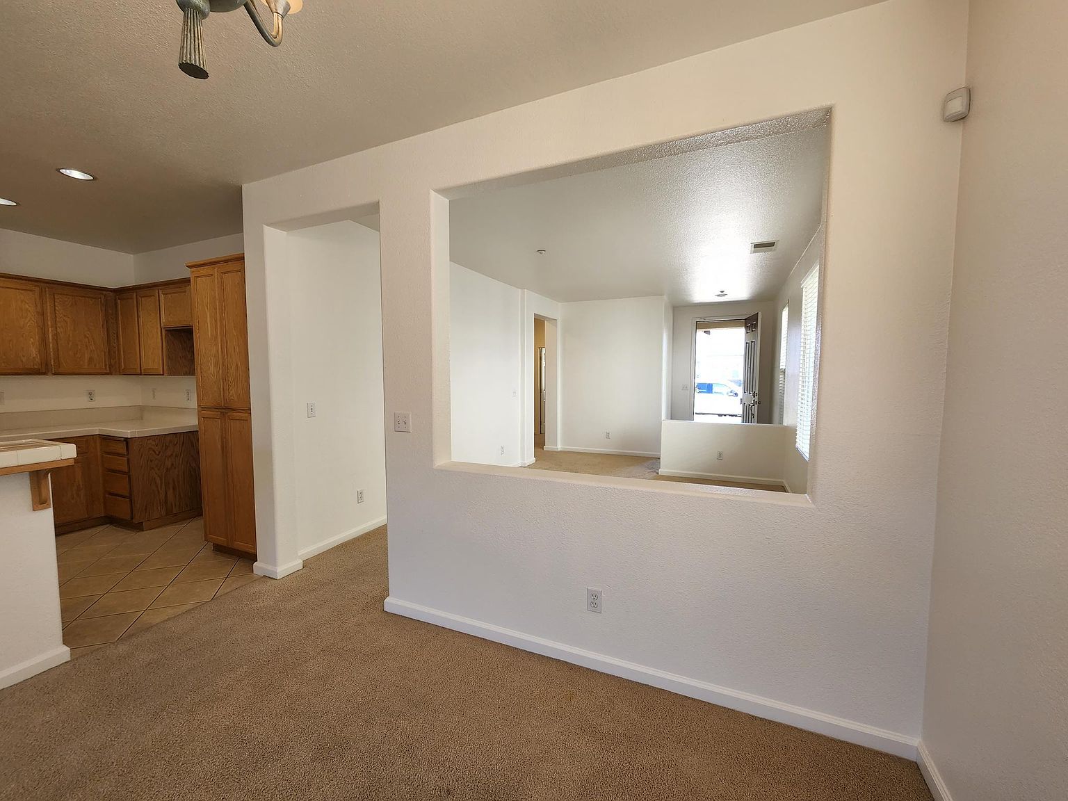 2357 Saint Augustine Dr photo 4