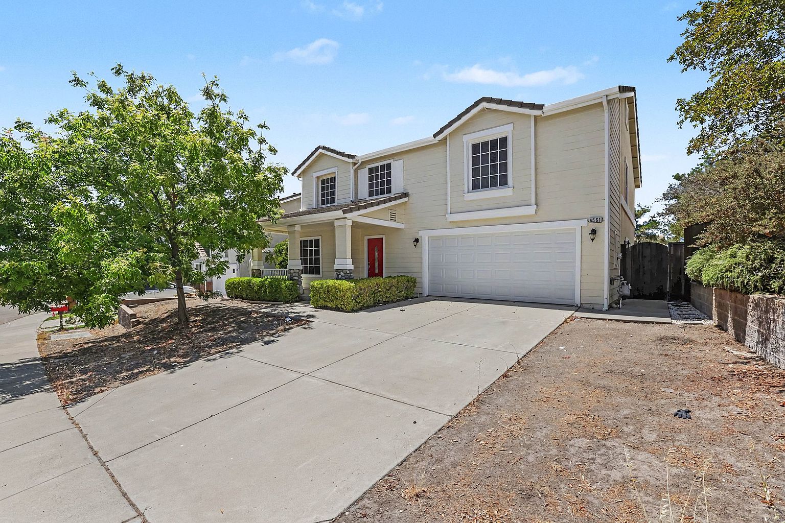 4561 Temblor Way photo 2
