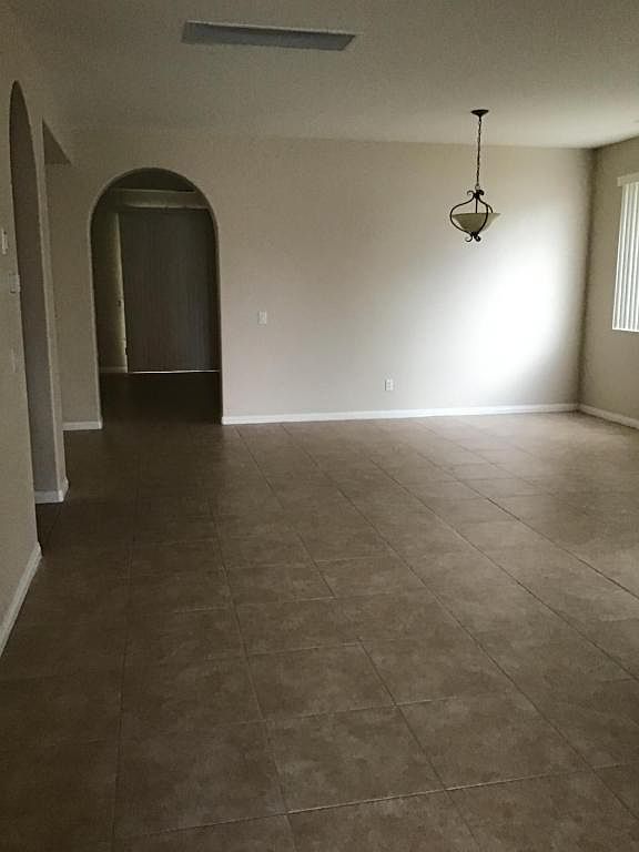42170 Sagewood St photo 3