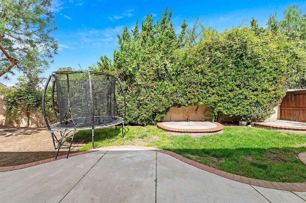 39510 Saint Honore Dr photo 3