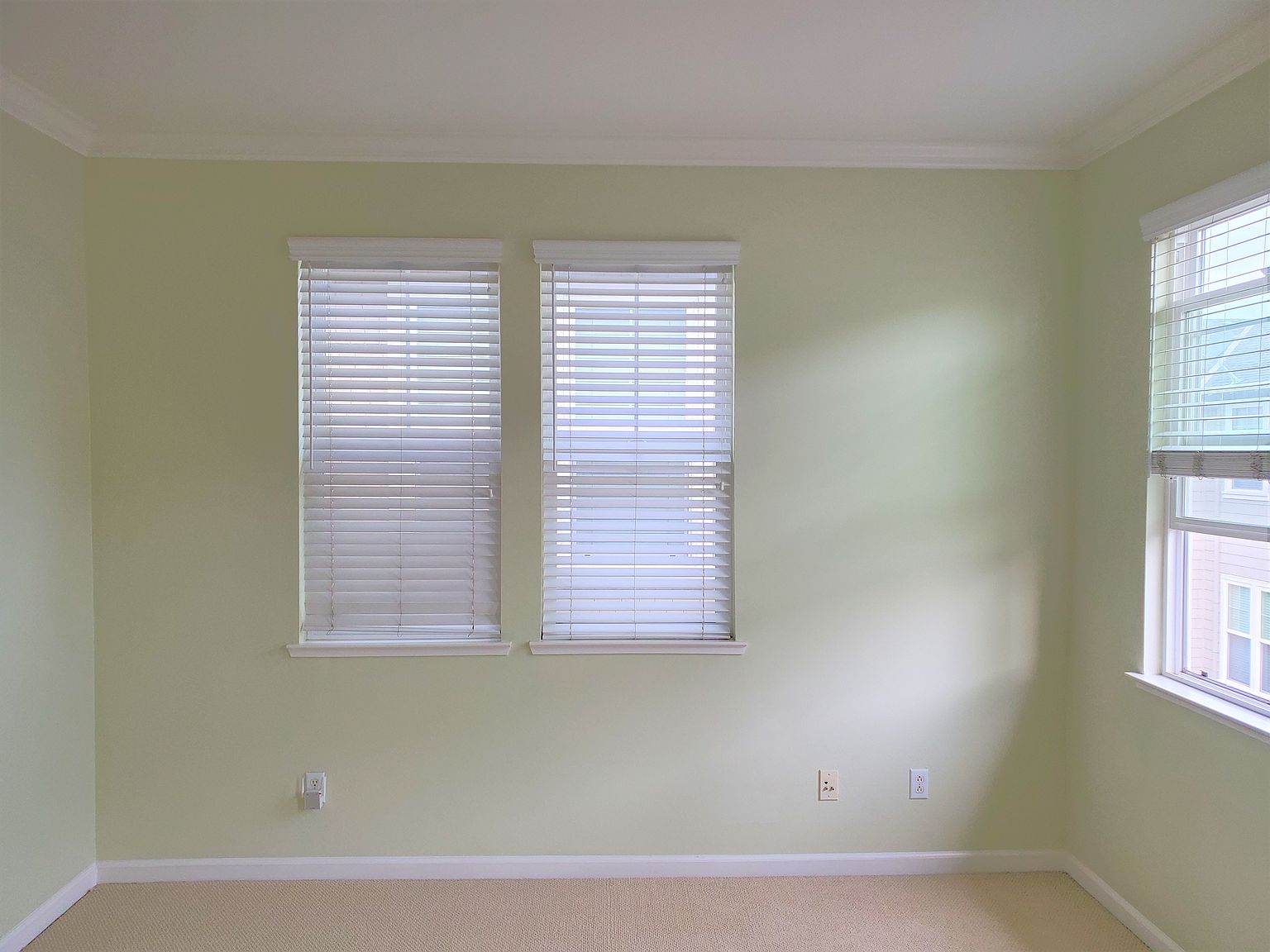 1036 Keeble Ct photo 4