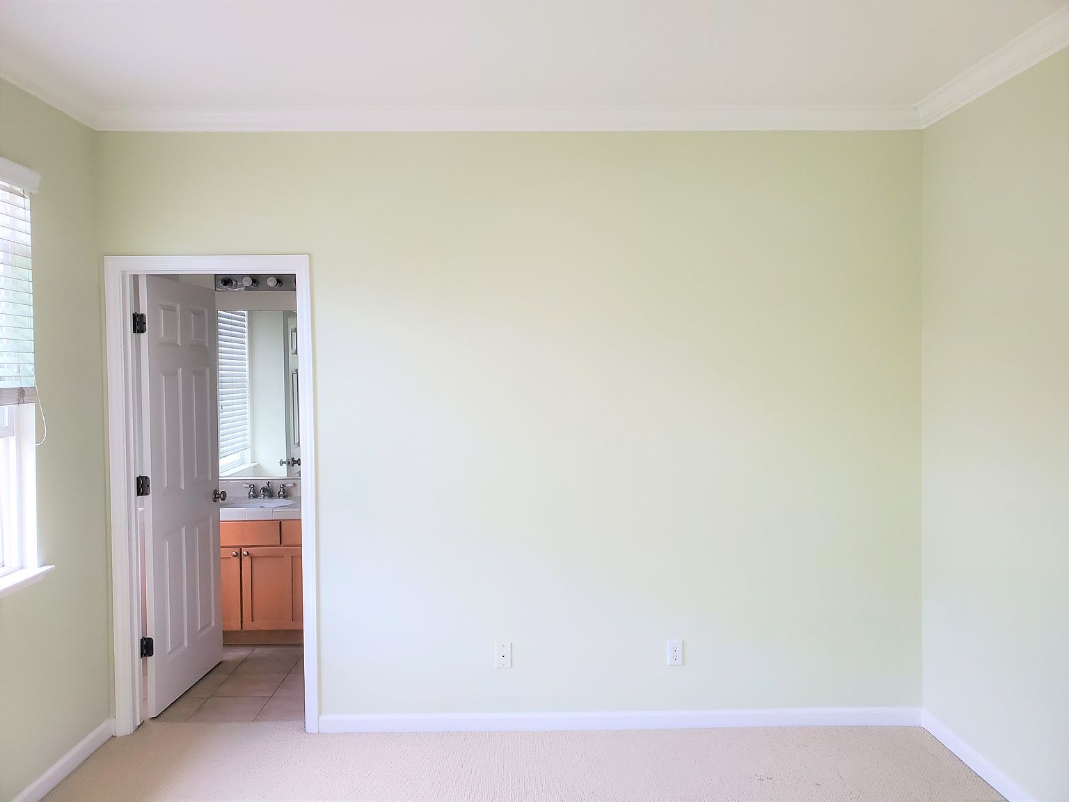 1036 Keeble Ct photo 3