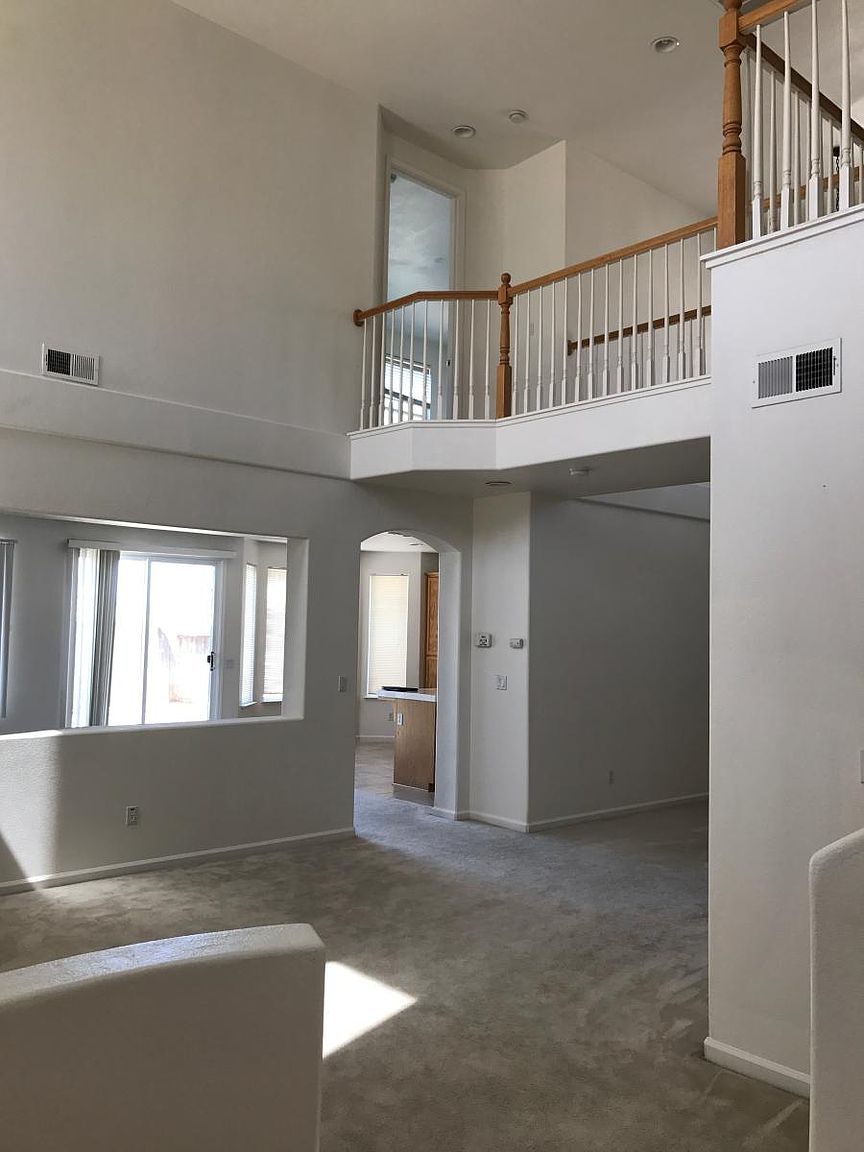 2447 Veneto Ln photo 3