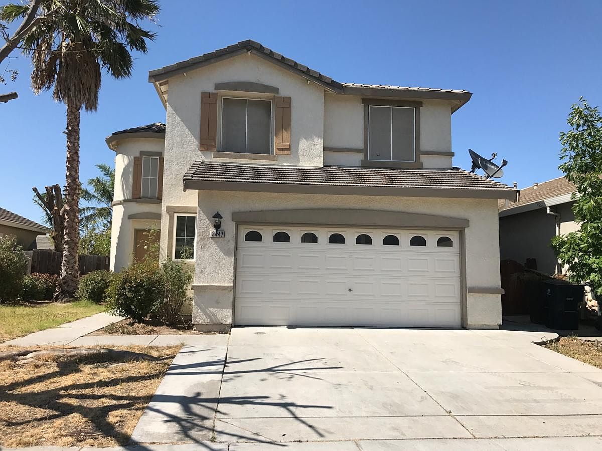 2447 Veneto Ln photo 2