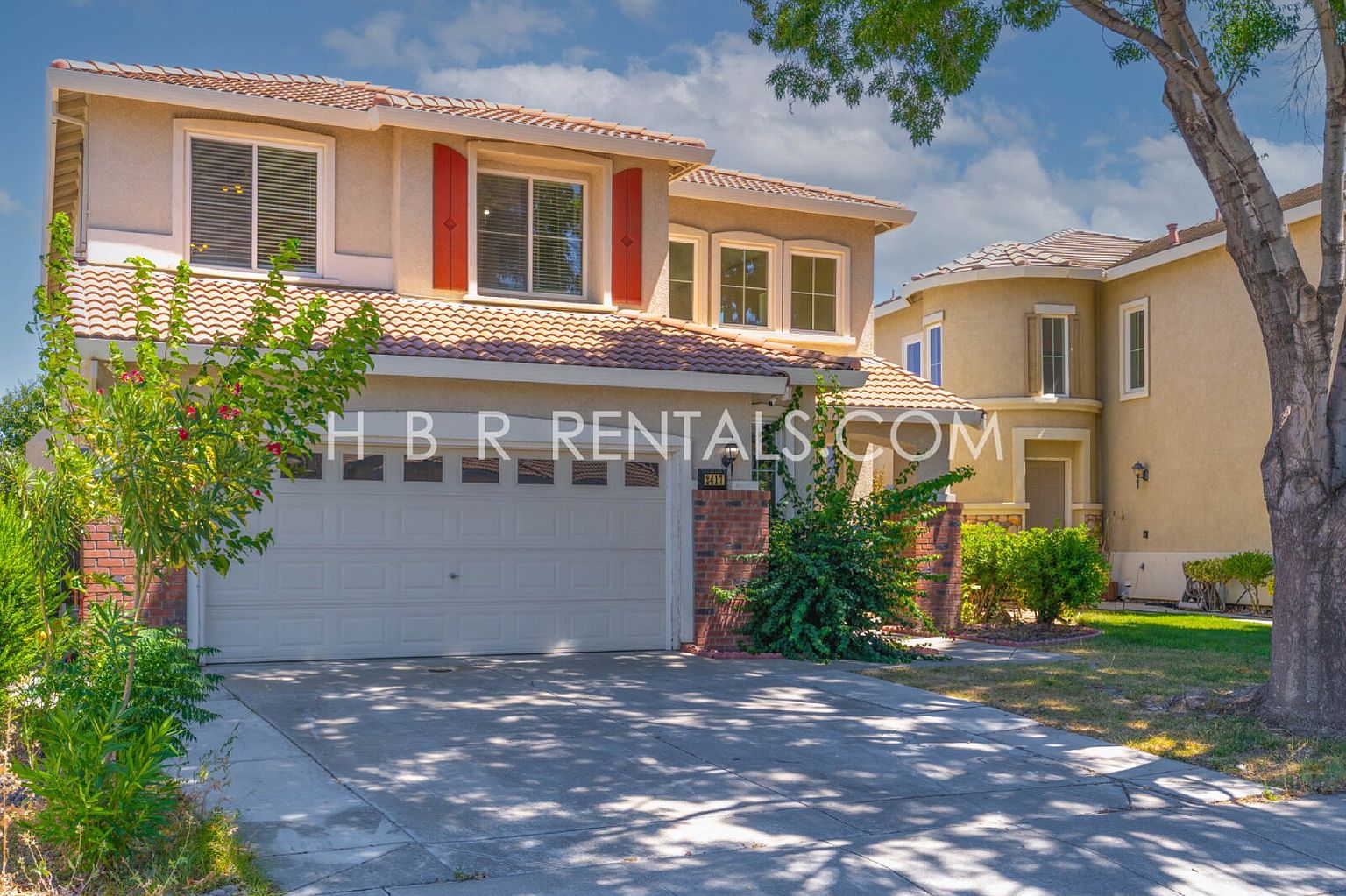 2417 Veneto Ln photo 4