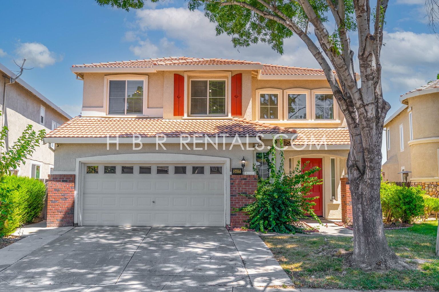 2417 Veneto Ln photo 2