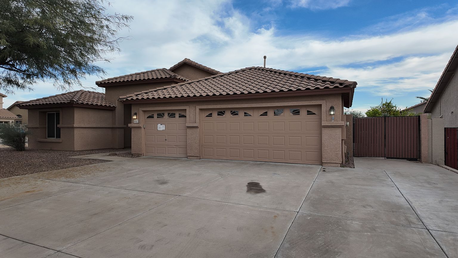 5953 W Villa Theresa Dr photo 2
