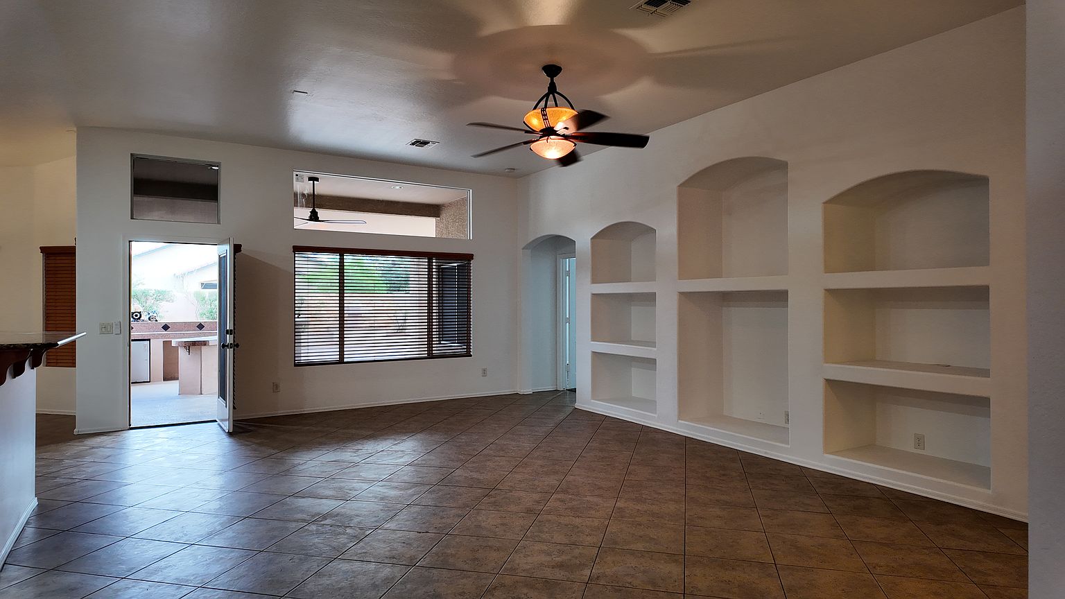 5953 W Villa Theresa Dr photo 4