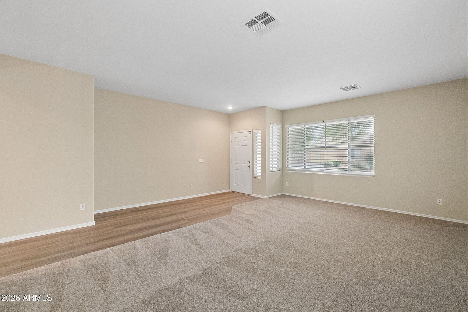 9806 W Horse Thief Pass photo 5