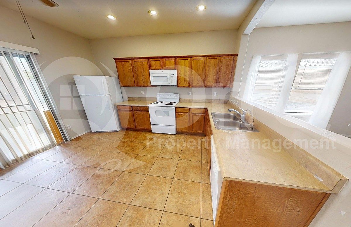 9716 W Kingman St photo 5
