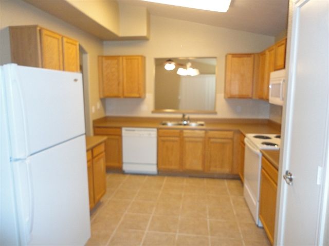 1505 S 81st Dr Phoenix, AZ 85043 photo 4