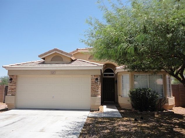 1505 S 81st Dr Phoenix, AZ 85043 photo 2