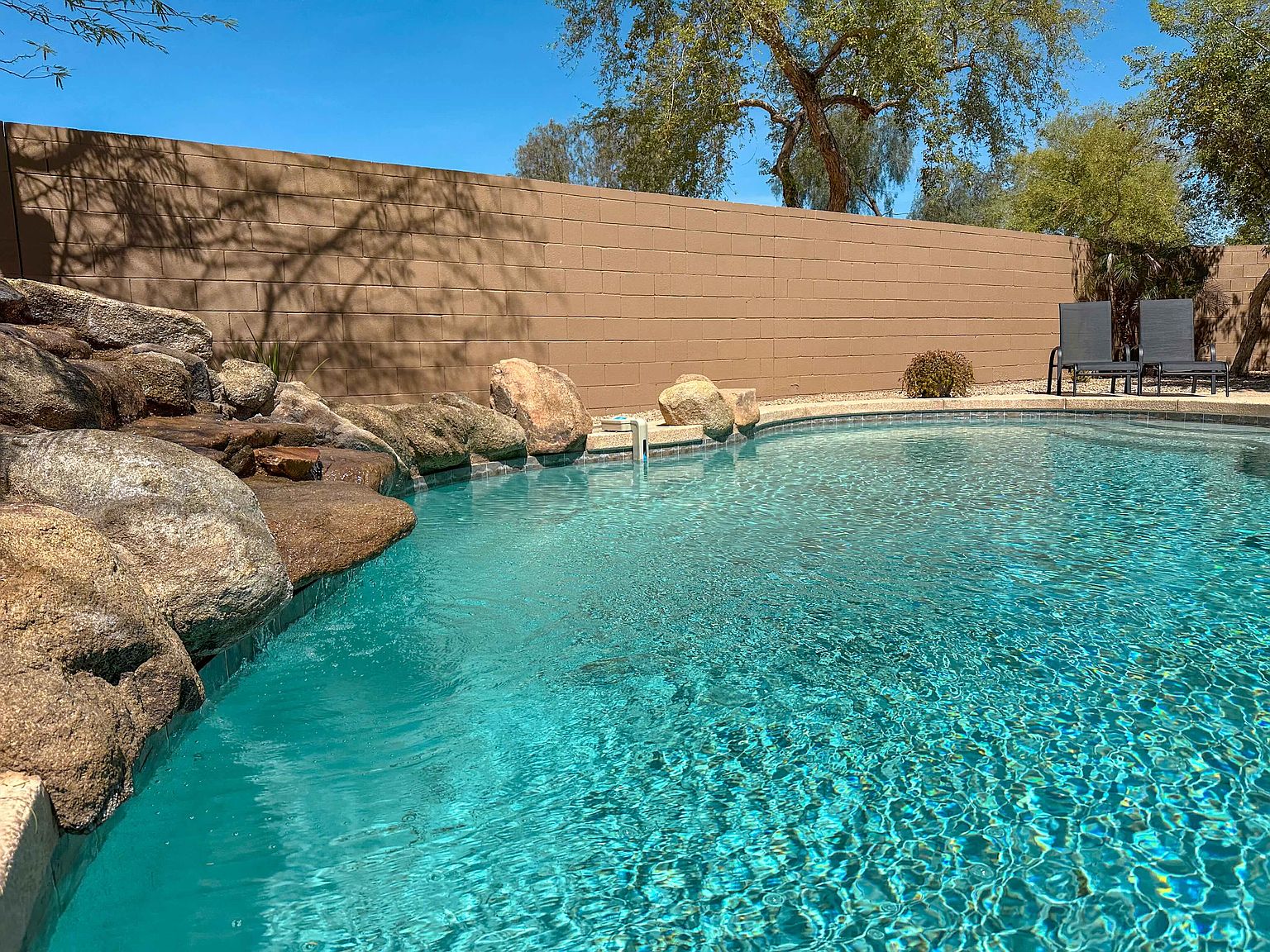 9864 W Echo Ln photo 5