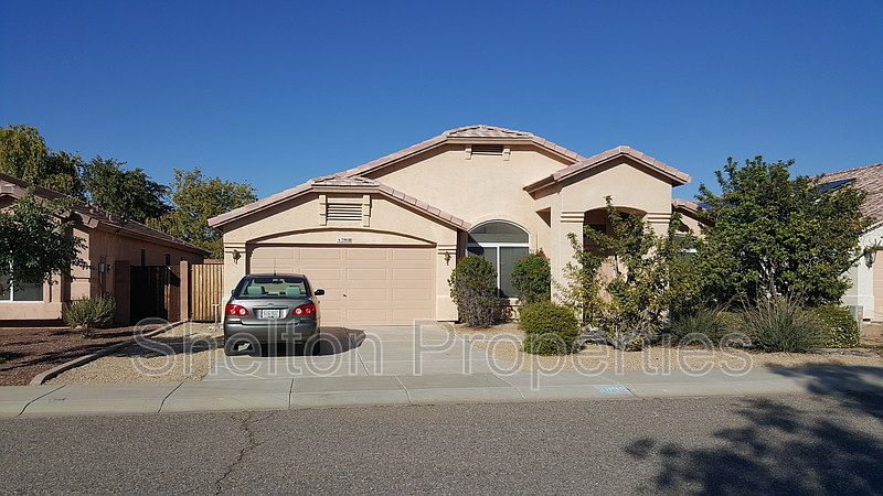 3908 W Goodman Dr photo 2