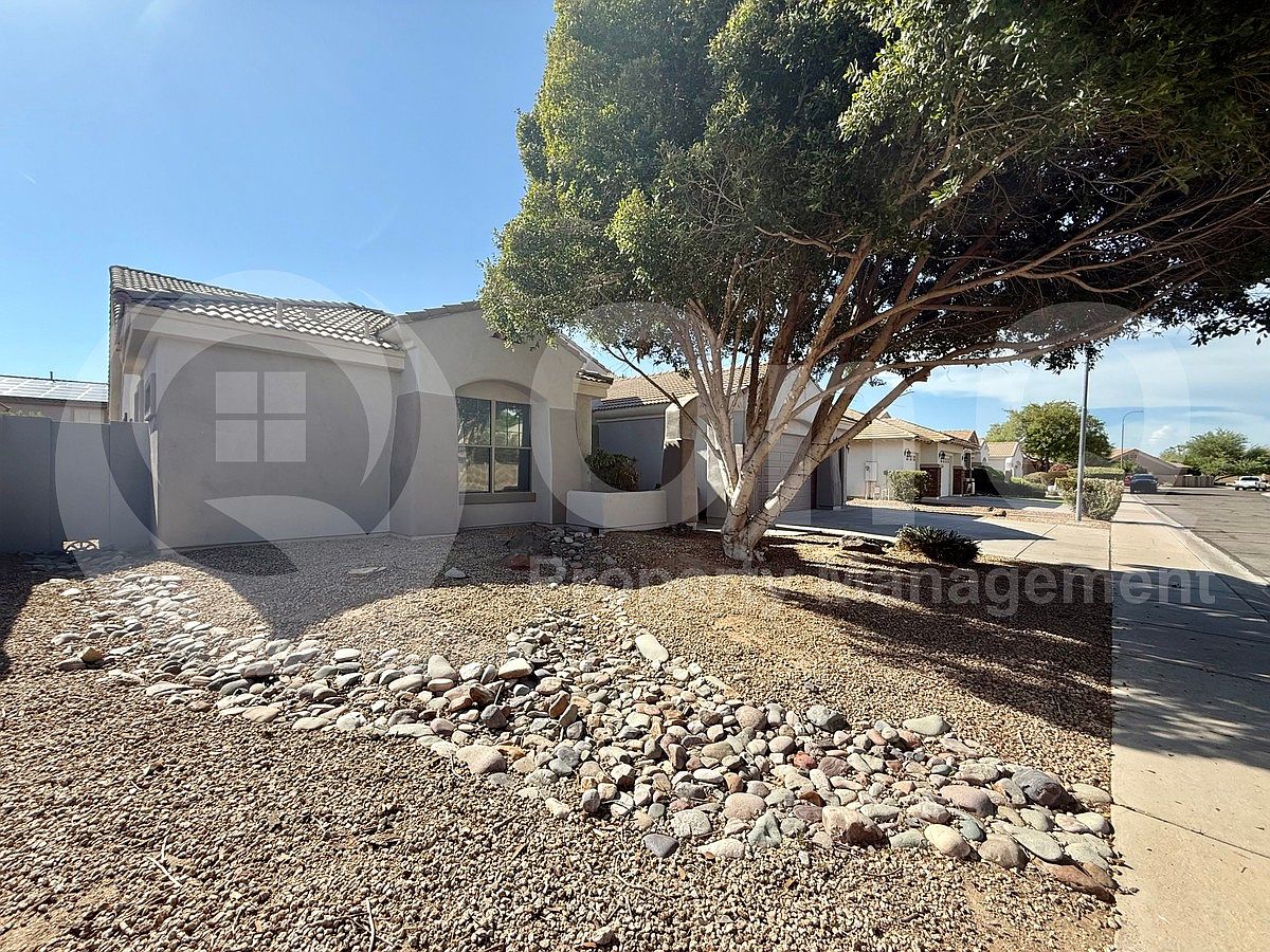 3630 S Velero St photo 3