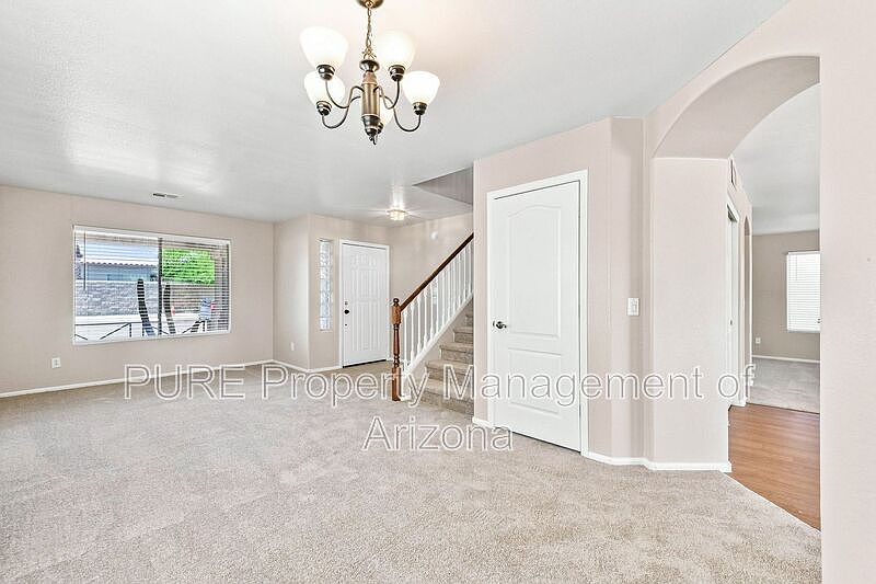 29785 N Blackfoot Daisy Dr photo 4