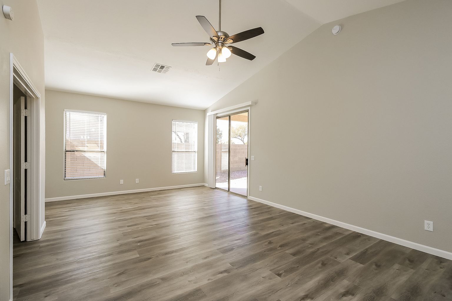 29858 N Broken Shale Dr photo 5
