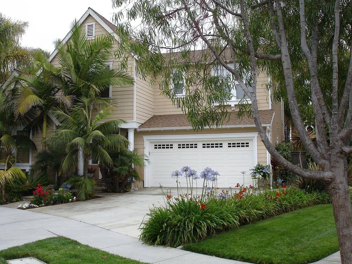 645 Sand Shell Ave photo 3