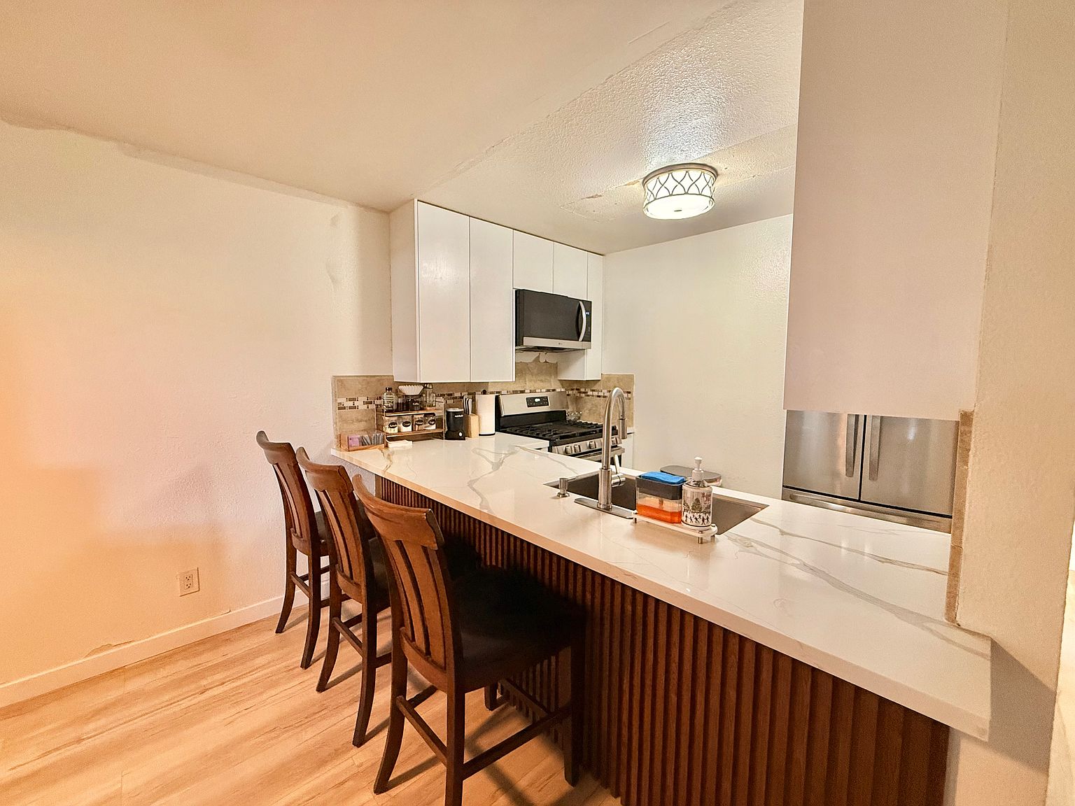 227 50th St photo 5