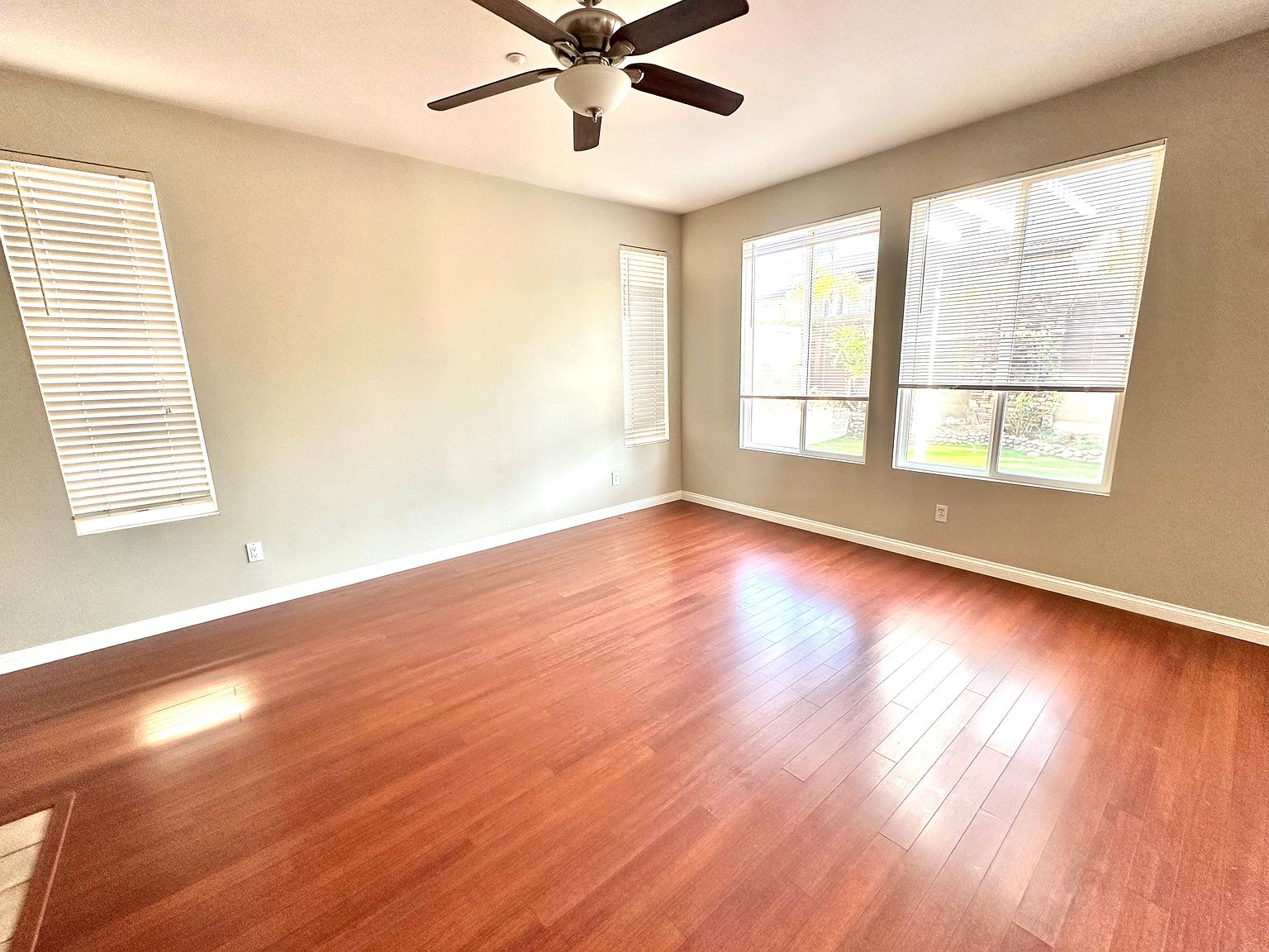 10023 Fieldthorn St photo 4
