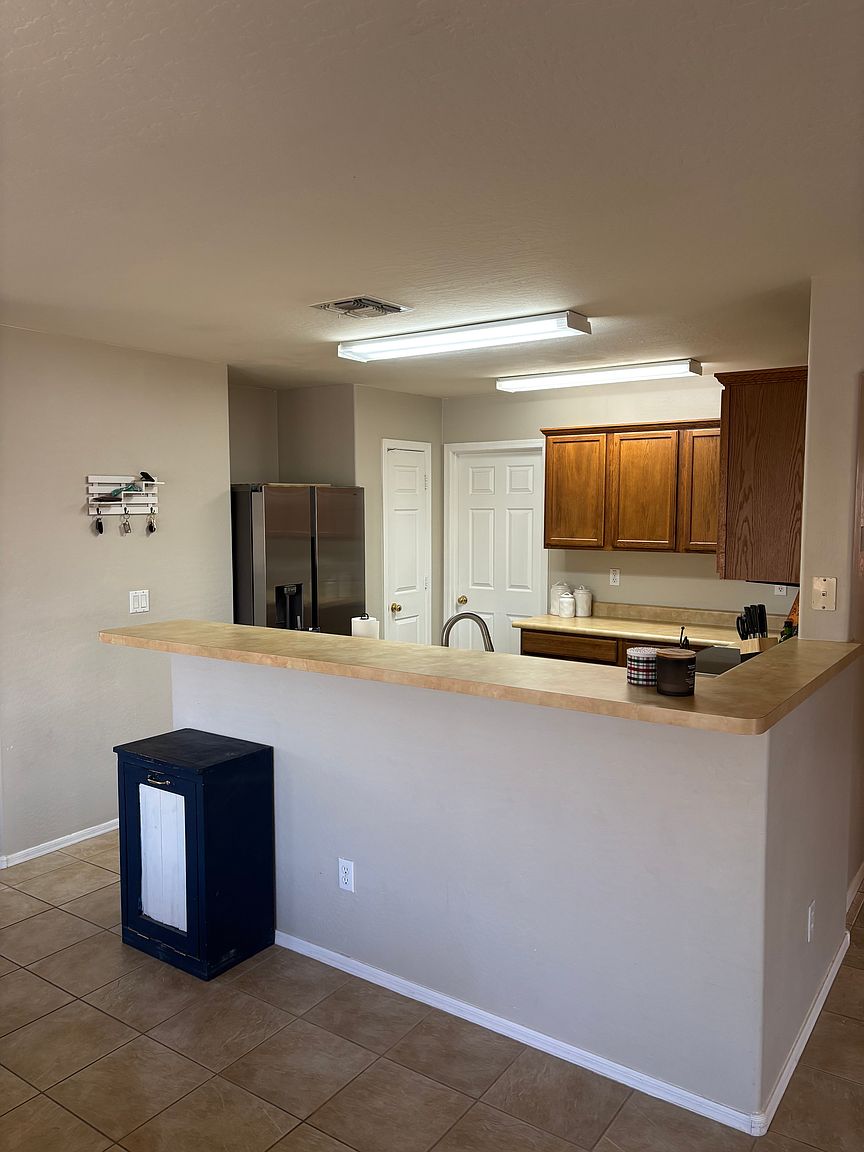 15957 W Larkspur Dr photo 3