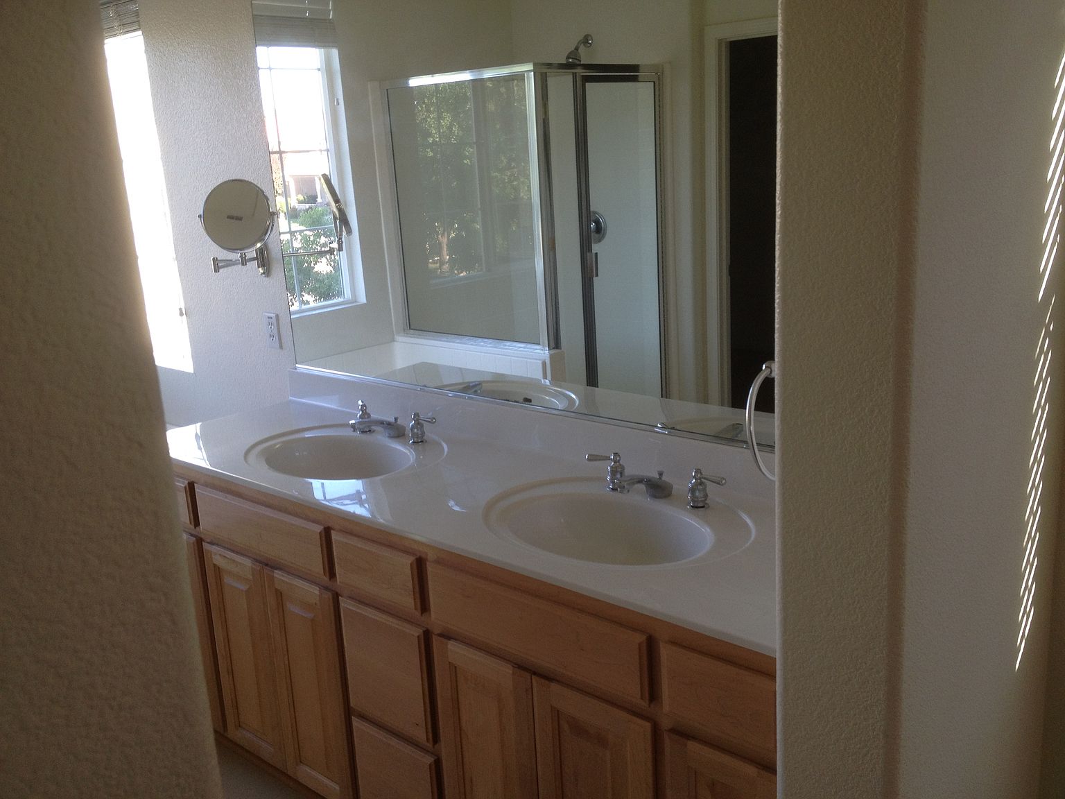 2326 Abbott Ct photo 2