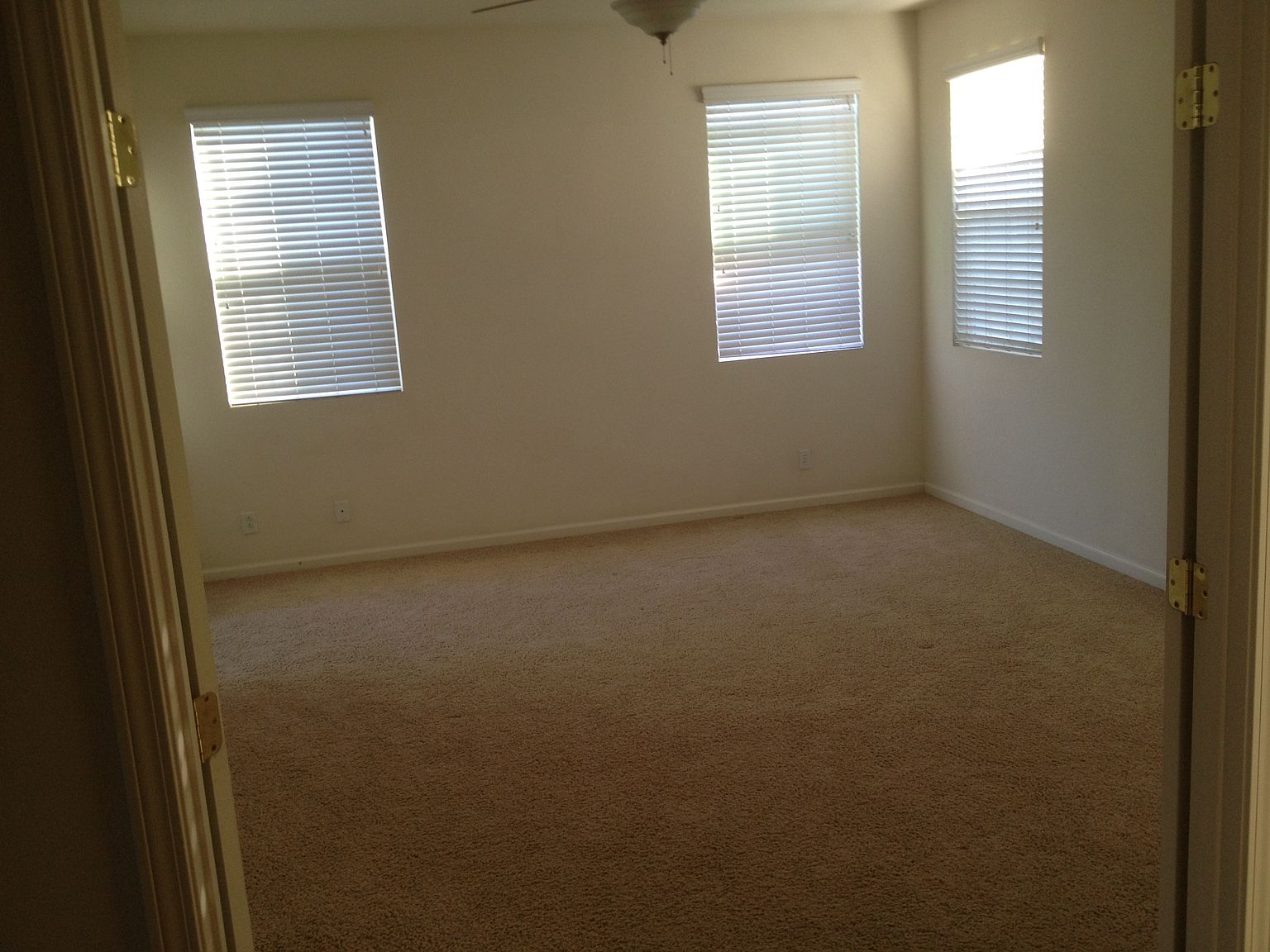 2326 Abbott Ct photo 5